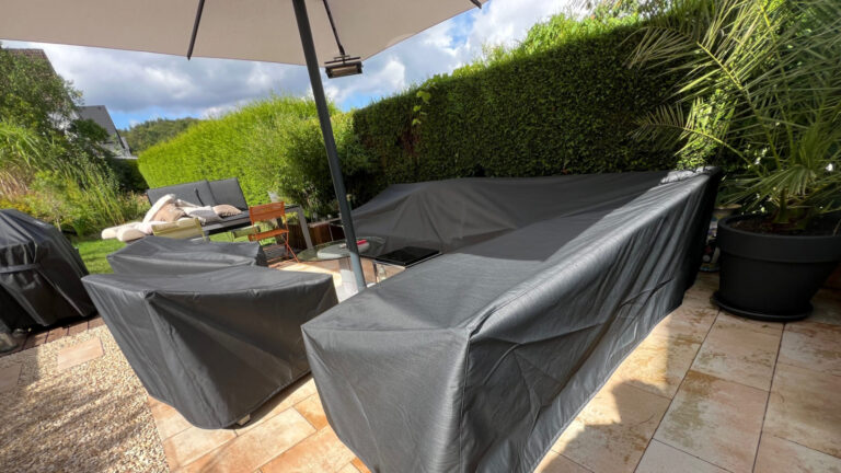 Abdeckhauben für Outdoor-Möbel