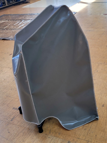 Abdeckhaube für Klima- und Ladegerät